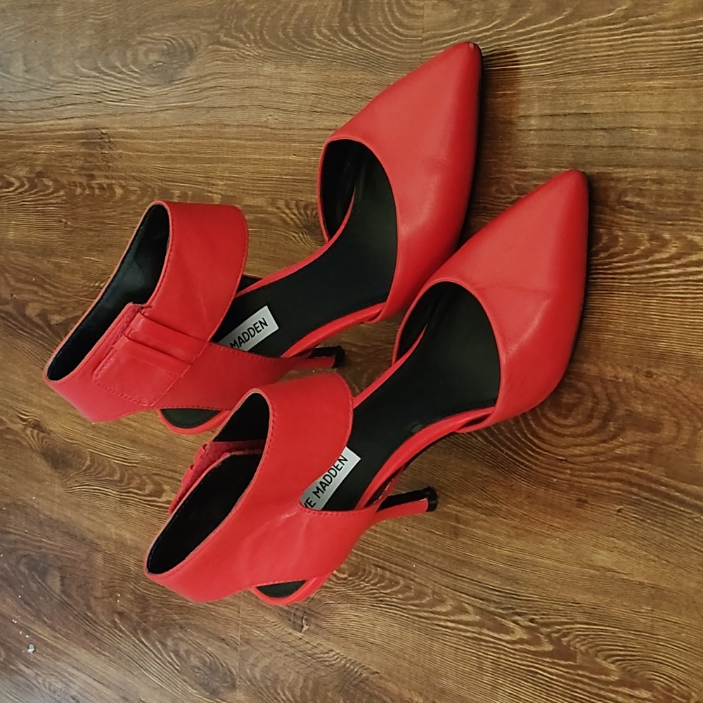 STEVE MADDEN 4 INCH HEELS
